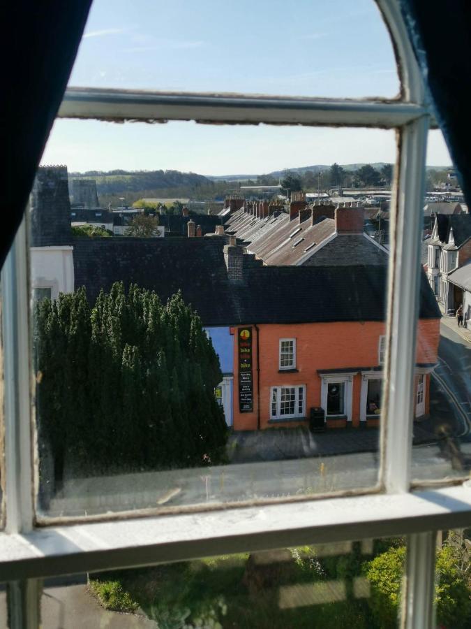 Llety Teifi Guest House Cardigan Exterior foto